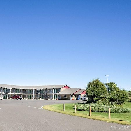 Rodeway Inn Pine River Екстериор снимка