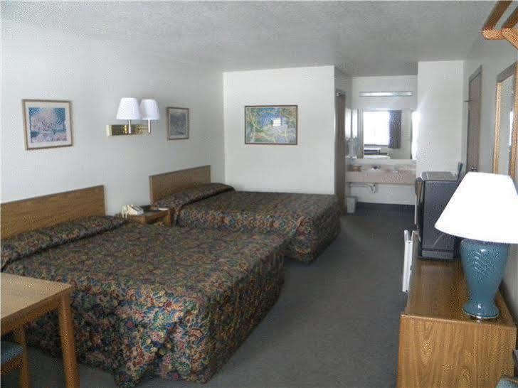 Rodeway Inn Pine River Екстериор снимка